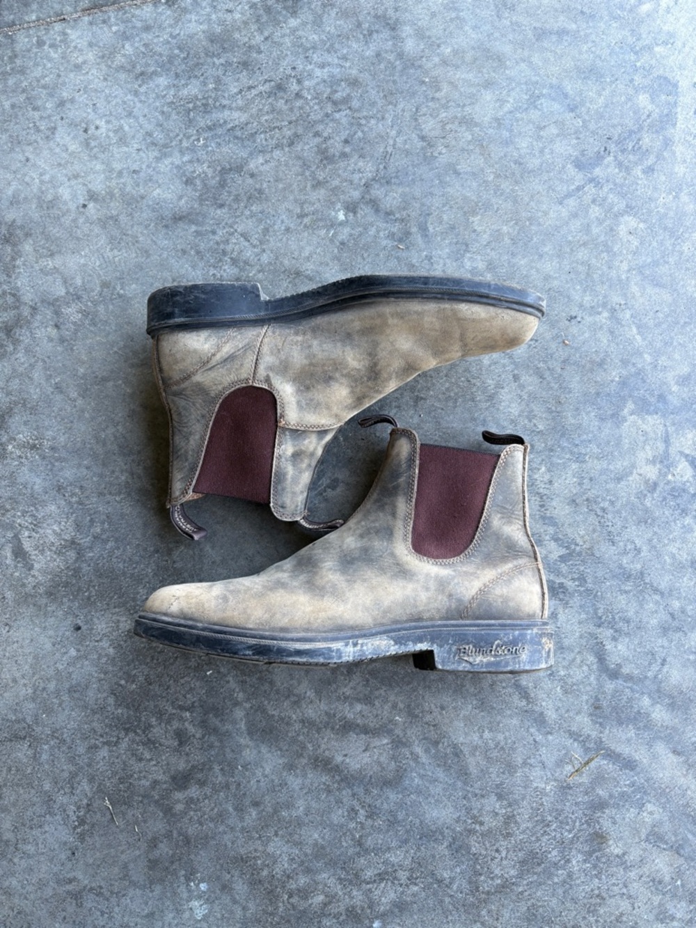 Blundstone Men’s Chelsea Boots - Picture 2 of 4